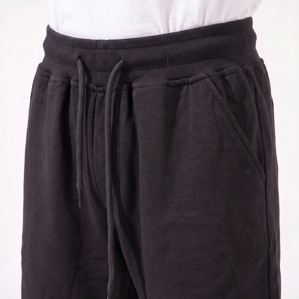 black-04
