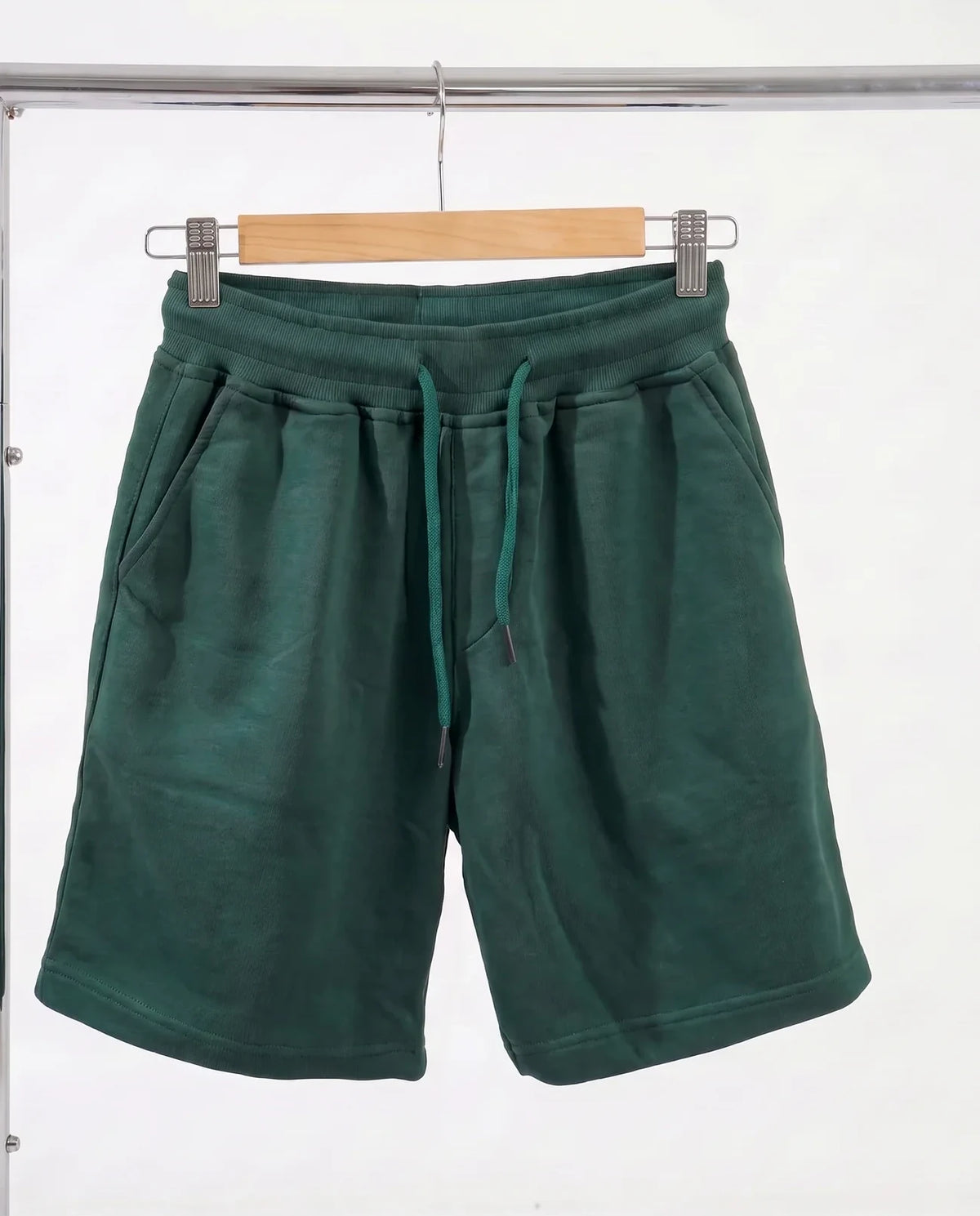 dark-green-04